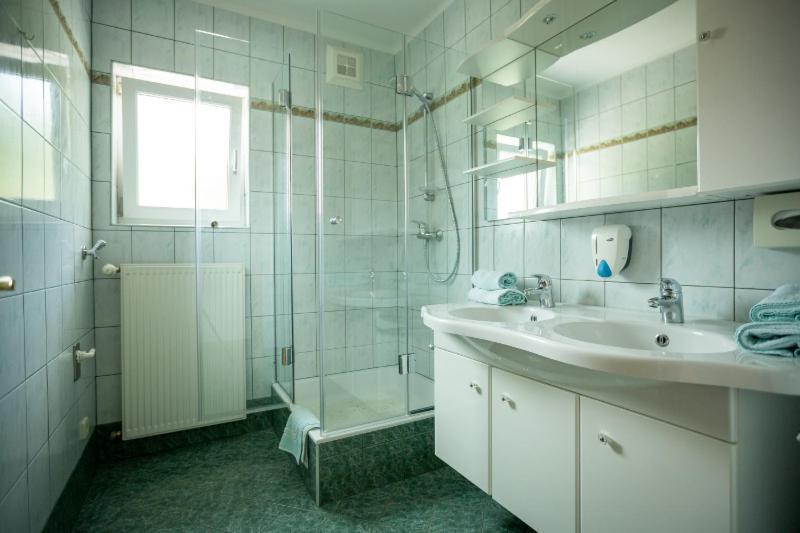 Appartements Caroline ออสซิอัค ภายนอก รูปภาพ